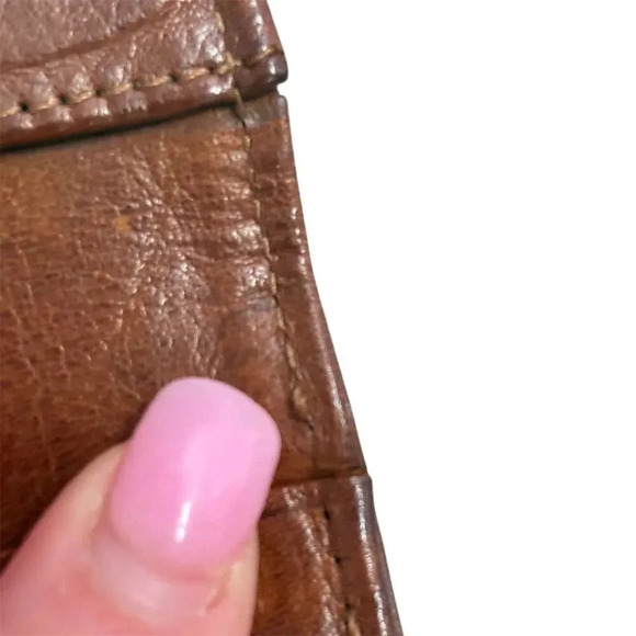 Vintage Coach Women’s Brown Leather Wallet - Luxury Logo Zipper Design - Picture 4 of 11